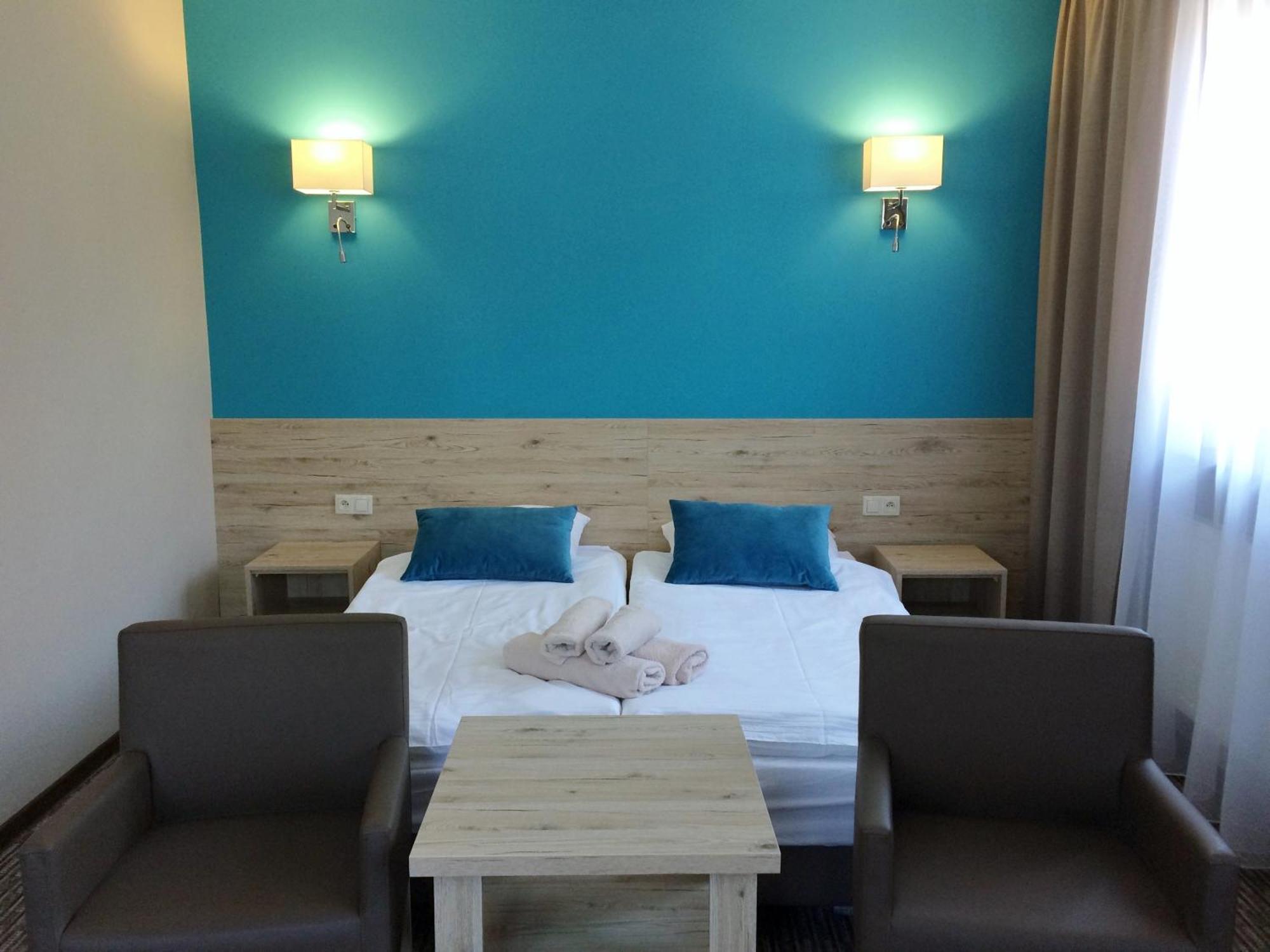 Hotel Krystyna シュチトノ エクステリア 写真
